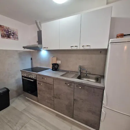 Sirovica Apartman