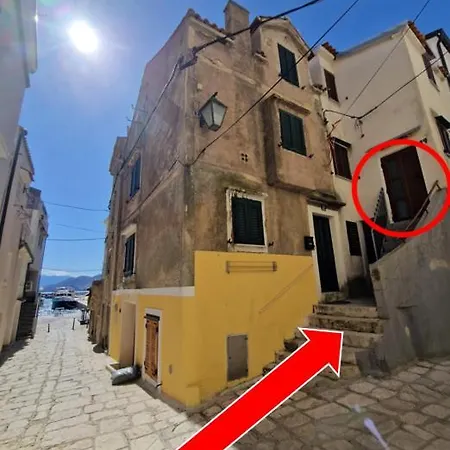 Διαμέρισμα Sirovica *